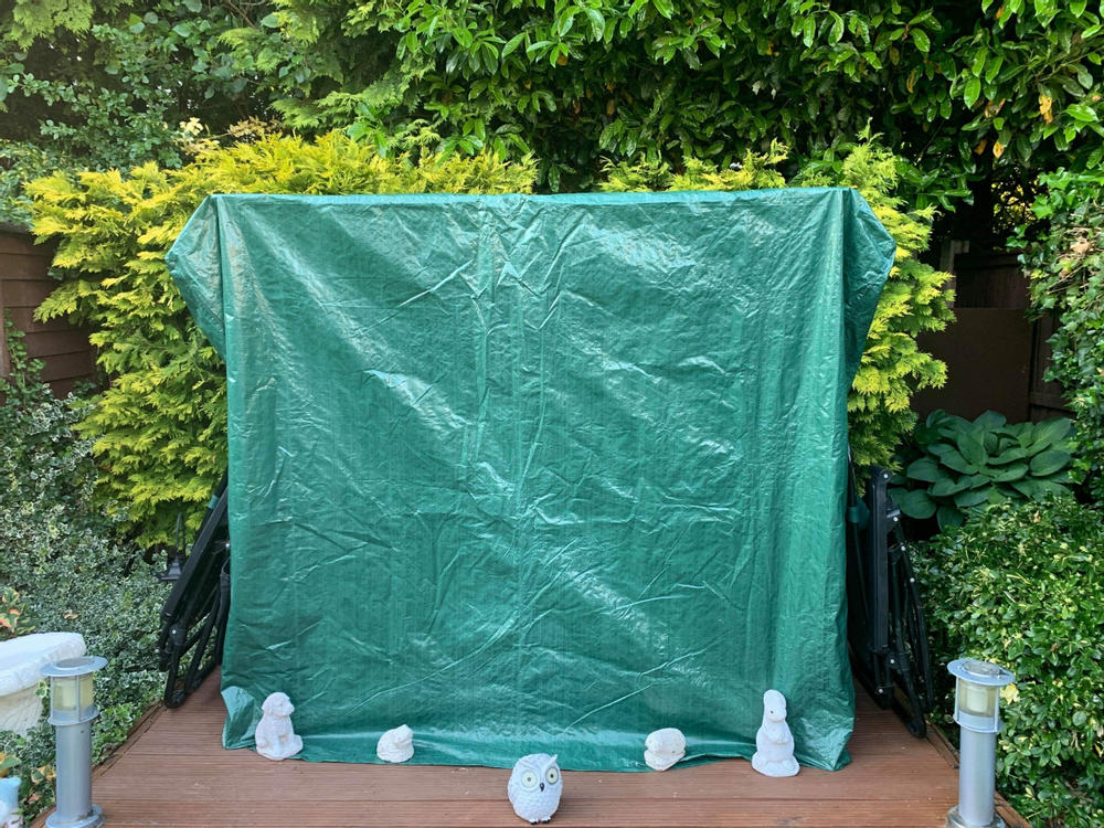 Customer review photo of lightweight protective hammock/swing seat cover