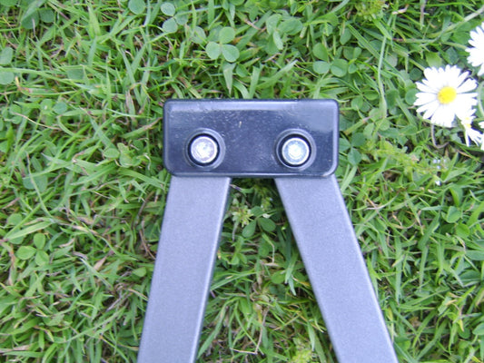 Plastic connecting block to hinge between garden gazebo roof trusses